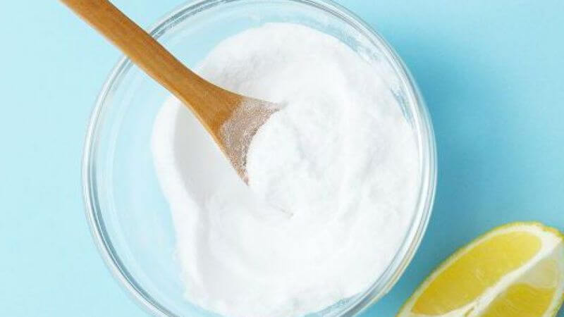 Pha theo tỉ lệ 1:1 giữa chanh và baking soda