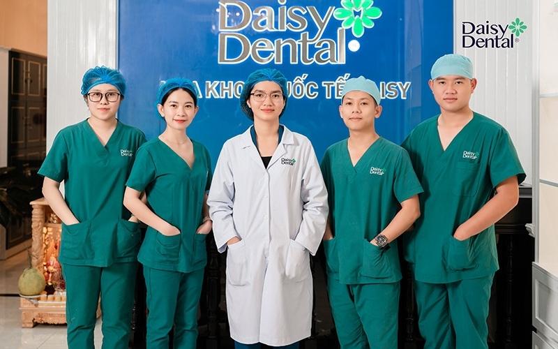 Nha khoa Quốc tế DAISY là địa chỉ bọc răng sứ an toàn, uy tín và thẩm mỹ cao